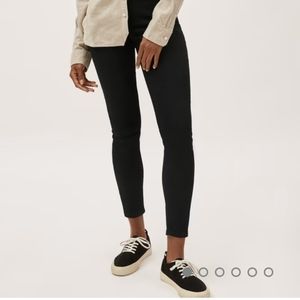 The Authentic Stretch High-Rise Skinny30 Regular / Black